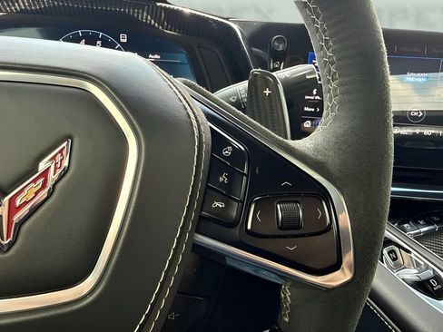 Used 2023 Chevrolet Corvette Z06 RWD image 17