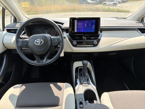Used 2023 Toyota Corolla LE image 22