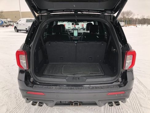 Used 2020 Ford Explorer ST w/ ST Street Pack image 27