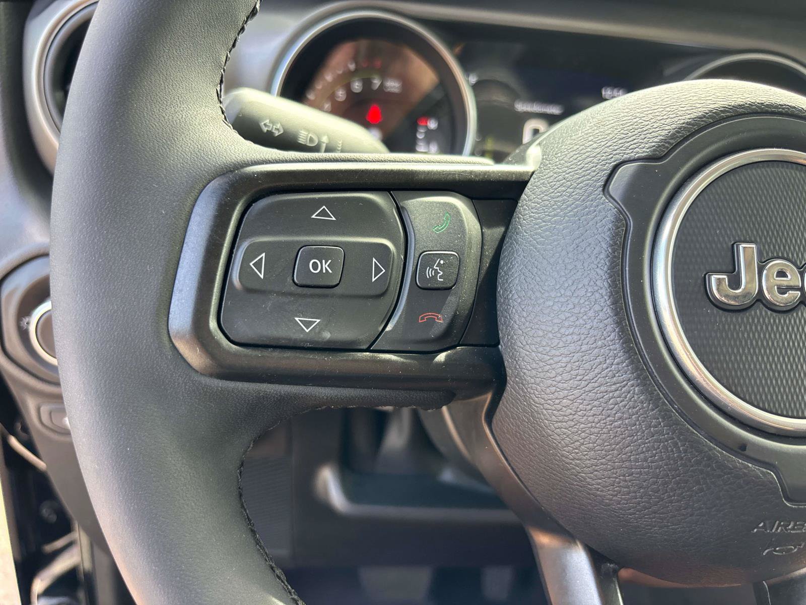 Used 2023 Jeep Wrangler Unlimited w/ Cold Weather Group AWD/4WD image 19