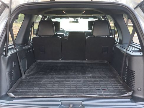 Used 2016 Ford Expedition Platinum AWD/4WD image 14