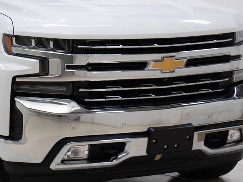Used 2022 Chevrolet Silverado 1500 LTZ w/ LTZ Premium Texas Edition AWD/4WD image 9