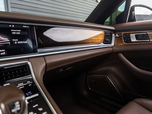 Certified 2018 Porsche Panamera 4S AWD/4WD image 31