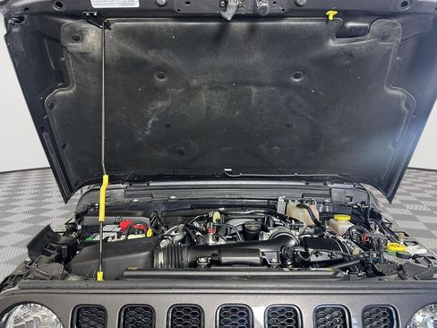 Used 2022 Jeep Wrangler Unlimited Sahara AWD/4WD image 20