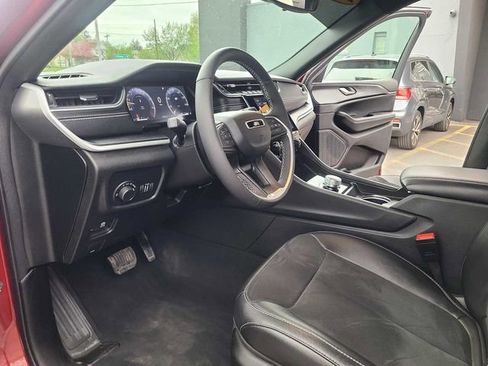 Used 2024 Jeep Grand Cherokee L Laredo AWD/4WD image 13