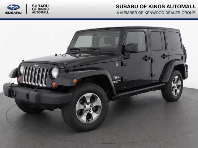 Used 2016 Jeep Wrangler Unlimited Sahara w/ Connectivity Group AWD/4WD image 1