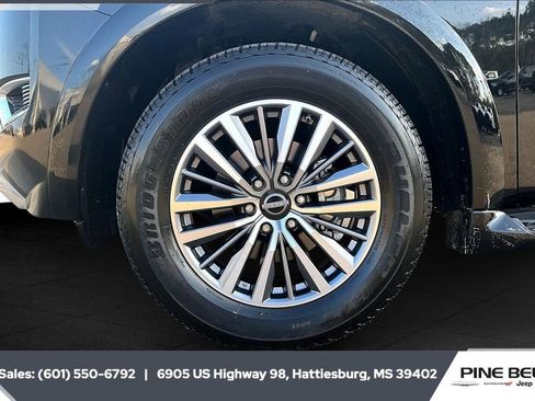 Used 2024 Nissan Armada SL w/ Captain's Chairs Package image 7