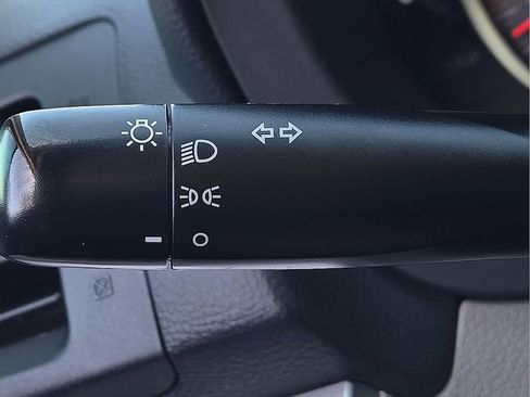 Used 2015 Subaru Forester 2.5i w/ Alloy Wheel Package image 17