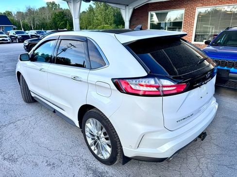 Used 2022 Ford Edge Titanium w/ Equipment Group 301A AWD/4WD image 3