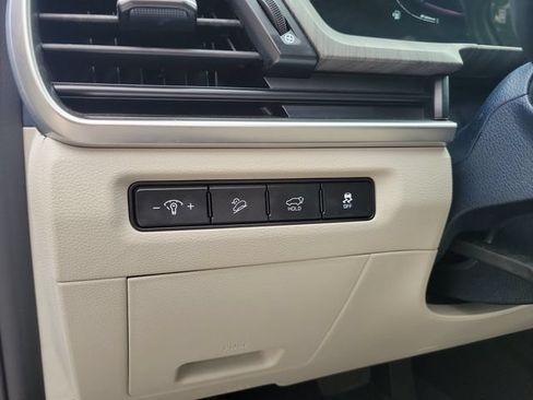 Certified 2024 Kia Telluride EX FWD image 22