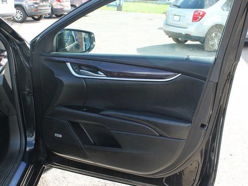 Used 2017 Cadillac XTS Luxury image 20