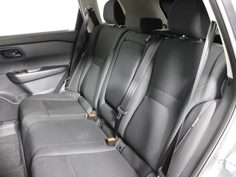 Used 2024 Nissan Rogue S FWD image 19