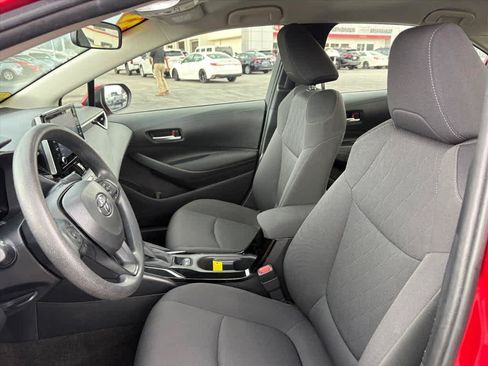 Used 2021 Toyota Corolla LE FWD image 24