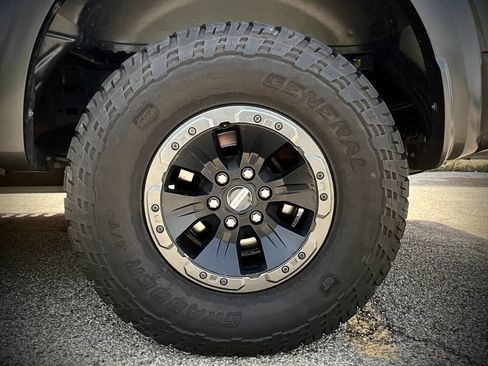 Used 2017 Ford F150 Raptor w/ Equipment Group 802A Luxury AWD/4WD image 39