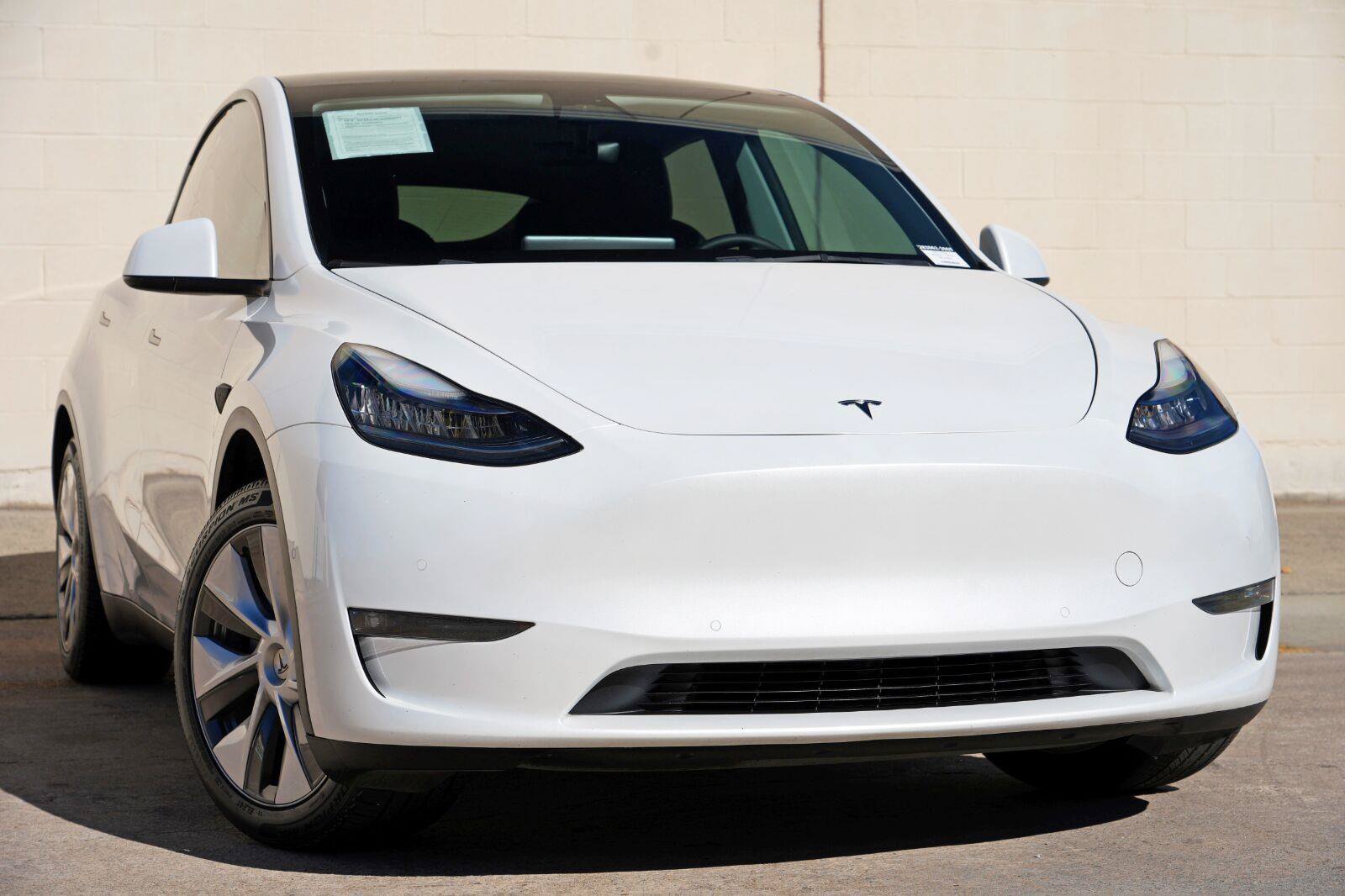 Used 2021 Tesla Model Y Long Range AWD/4WD image 3