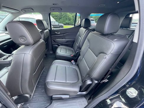 Used 2023 GMC Acadia SLT w/ Trailering Package AWD/4WD image 18