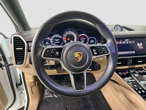 Used 2023 Porsche Cayenne Platinum Edition AWD/4WD image 11