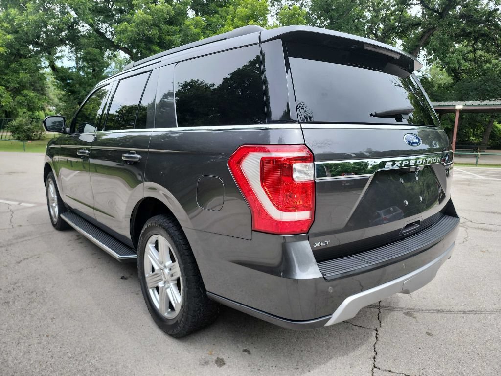 Used 2019 Ford Expedition XLT w/ Equipment Group 202A RWD image 5