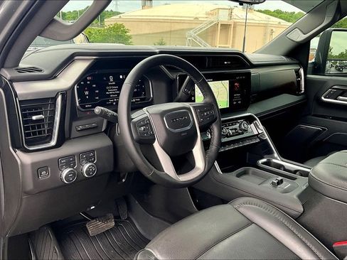 Used 2025 GMC Sierra 3500 Denali w/ Denali Reserve Package AWD/4WD image 20