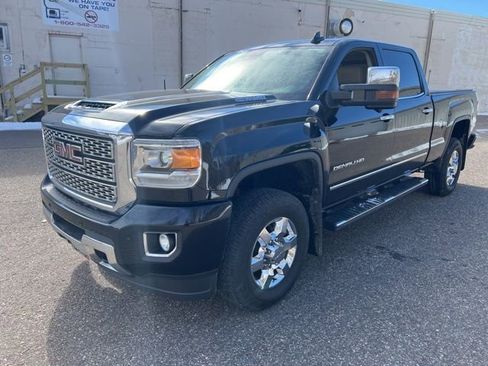 Used 2018 GMC Sierra 3500 Denali image 14