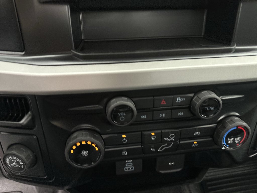 New 2025 Ford F250 XL RWD image 22