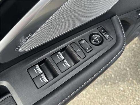 Used 2021 Acura RDX w/ Technology Package image 15