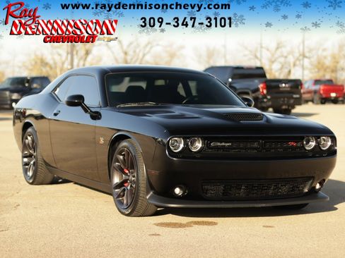 Used 2020 Dodge Challenger R/T Scat Pack image 1