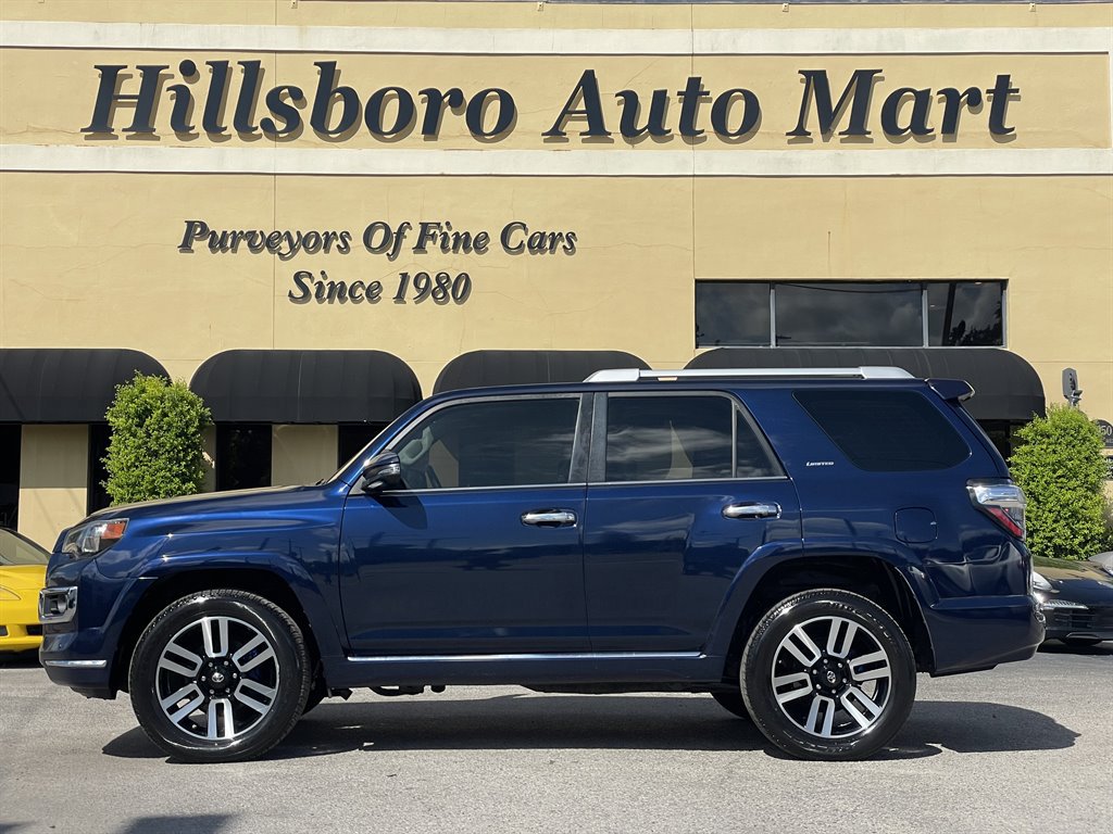 Used 2018 Toyota 4Runner Limited AWD/4WD image 4
