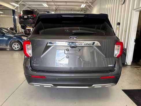 Used 2020 Ford Explorer XLT w/ Equipment Group 202A AWD/4WD image 7