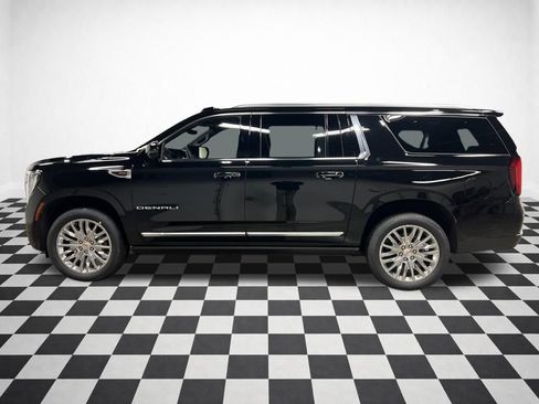 New 2026 GMC Yukon XL Denali w/ Denali Reserve Package image 5