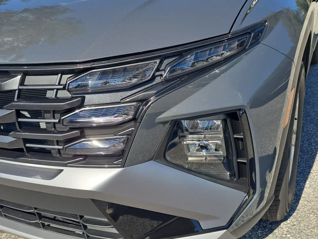 New 2026 Hyundai Tucson SE w/ Tow & Go Package FWD image 11