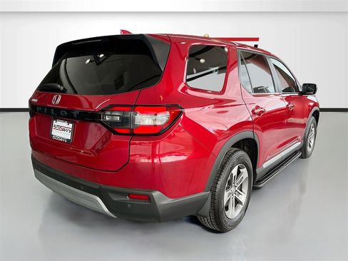 Used 2025 Honda Pilot EX-L image 7