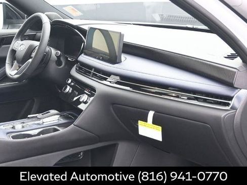 Certified 2026 INFINITI QX60 Sport w/ Dark Cargo Package AWD/4WD image 6