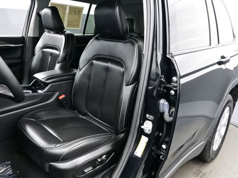 Used 2023 Jeep Grand Cherokee Limited w/ MOPAR Finishing Package image 12