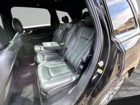 Used 2017 Audi Q7 3.0T Premium Plus AWD/4WD image 17