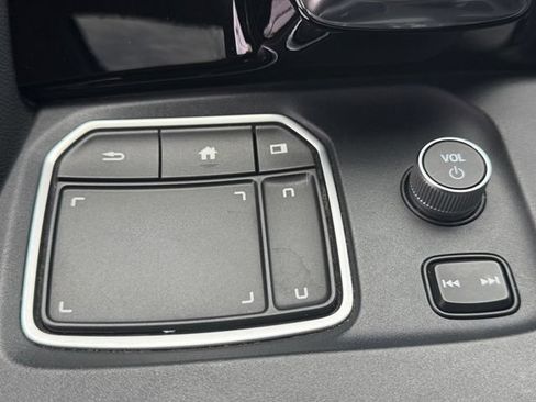 Used 2022 Acura MDX FWD image 23