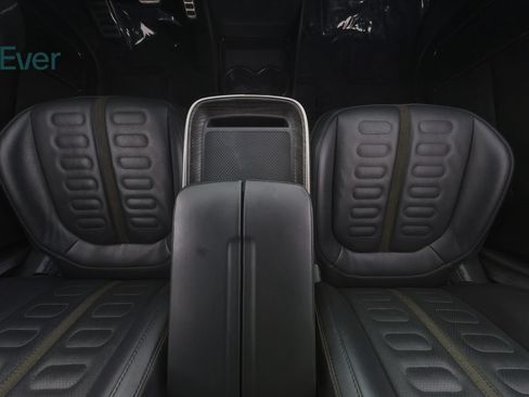 Used 2023 Rivian R1S Adventure AWD/4WD image 29