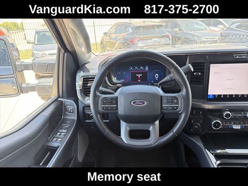 Used 2025 Ford F250 Lariat w/ Chrome Package AWD/4WD image 13