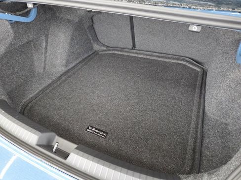 New 2026 Volkswagen Jetta SE image 4