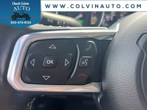 Used 2023 Jeep Wrangler Unlimited Sahara w/ Cold Weather Group AWD/4WD image 20