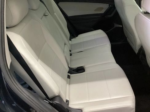 Used 2019 Volkswagen Tiguan SEL AWD/4WD image 14