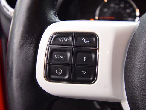 Used 2015 Jeep Wrangler Unlimited Sahara image 34