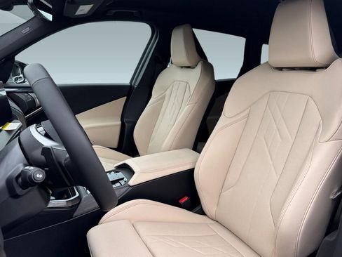 Used 2026 BMW X3 xDrive30 w/ Premium Package image 5