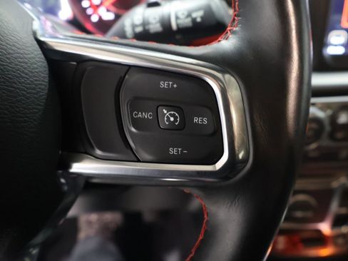 Used 2019 Jeep Wrangler Unlimited Rubicon image 39