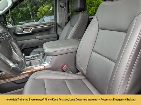 Used 2025 Chevrolet Silverado 1500 LT Trail Boss w/ Convenience Package II AWD/4WD image 28