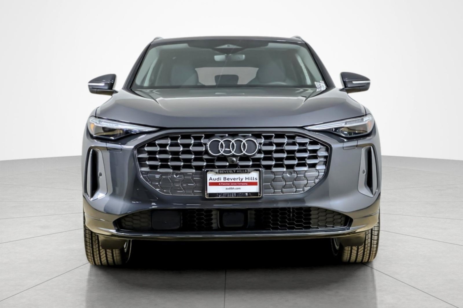 Used 2025 Audi Q5 Premium Plus w/ Premium Plus AWD/4WD image 8
