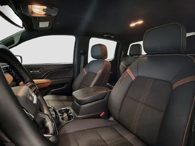 Used 2024 GMC Canyon AT4 w/ Technology Package AWD/4WD image 20