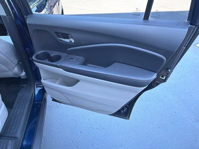 Used 2017 Honda Pilot LX image 12
