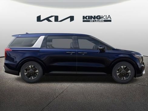 New 2026 Kia Carnival LXS FWD image 8