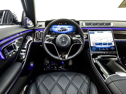 New 2026 Mercedes-Benz Maybach S 680 4MATIC image 4
